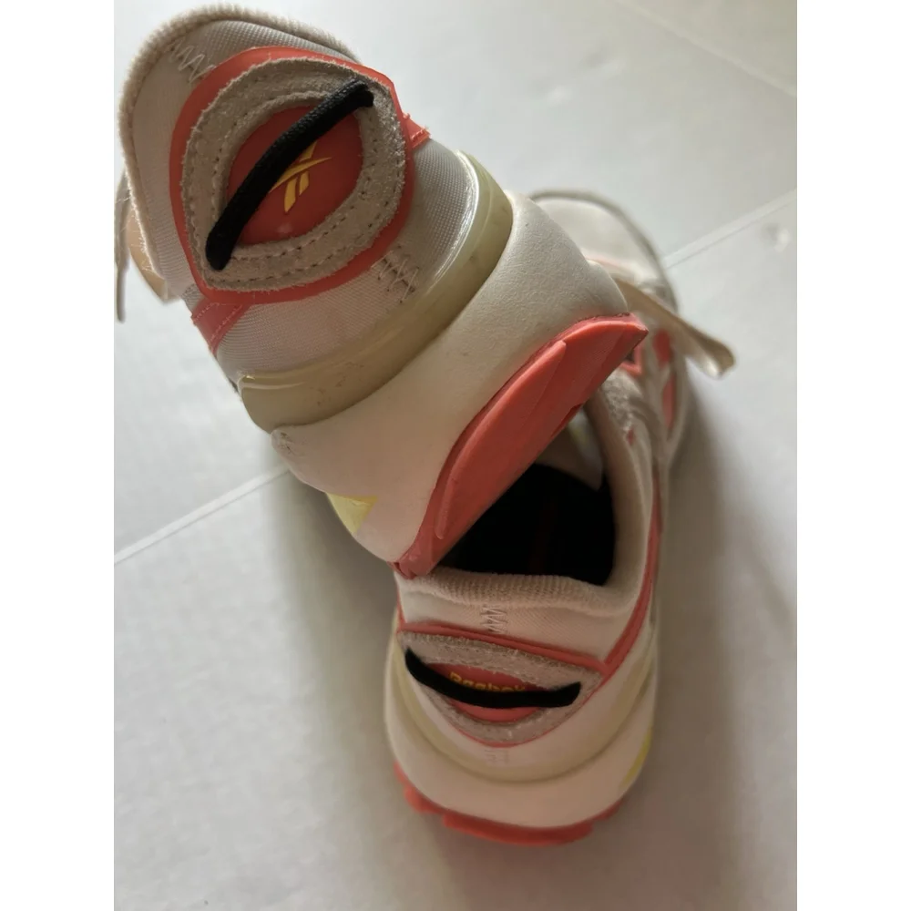 Women's Reebok Suede Forte Racer Ortholite Sneakers Coral Pink Yellow Cream Sz 8